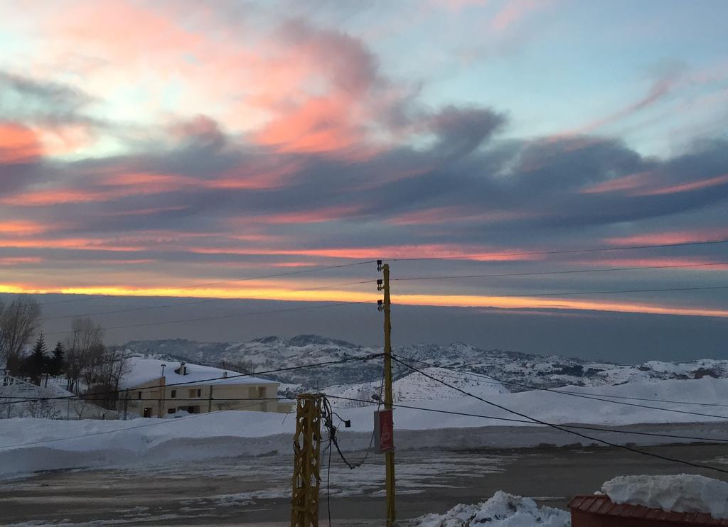 Stone Chalets Faraya Bagian luar foto